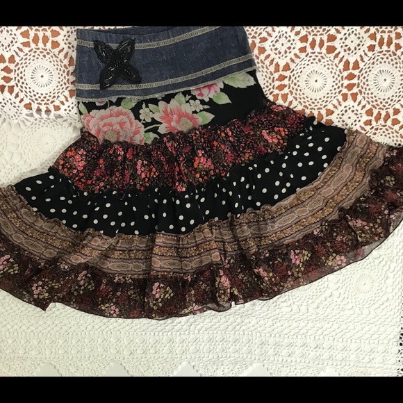 Girl Mania Boho Style Ruffled Skirt - Picture 6 of 7